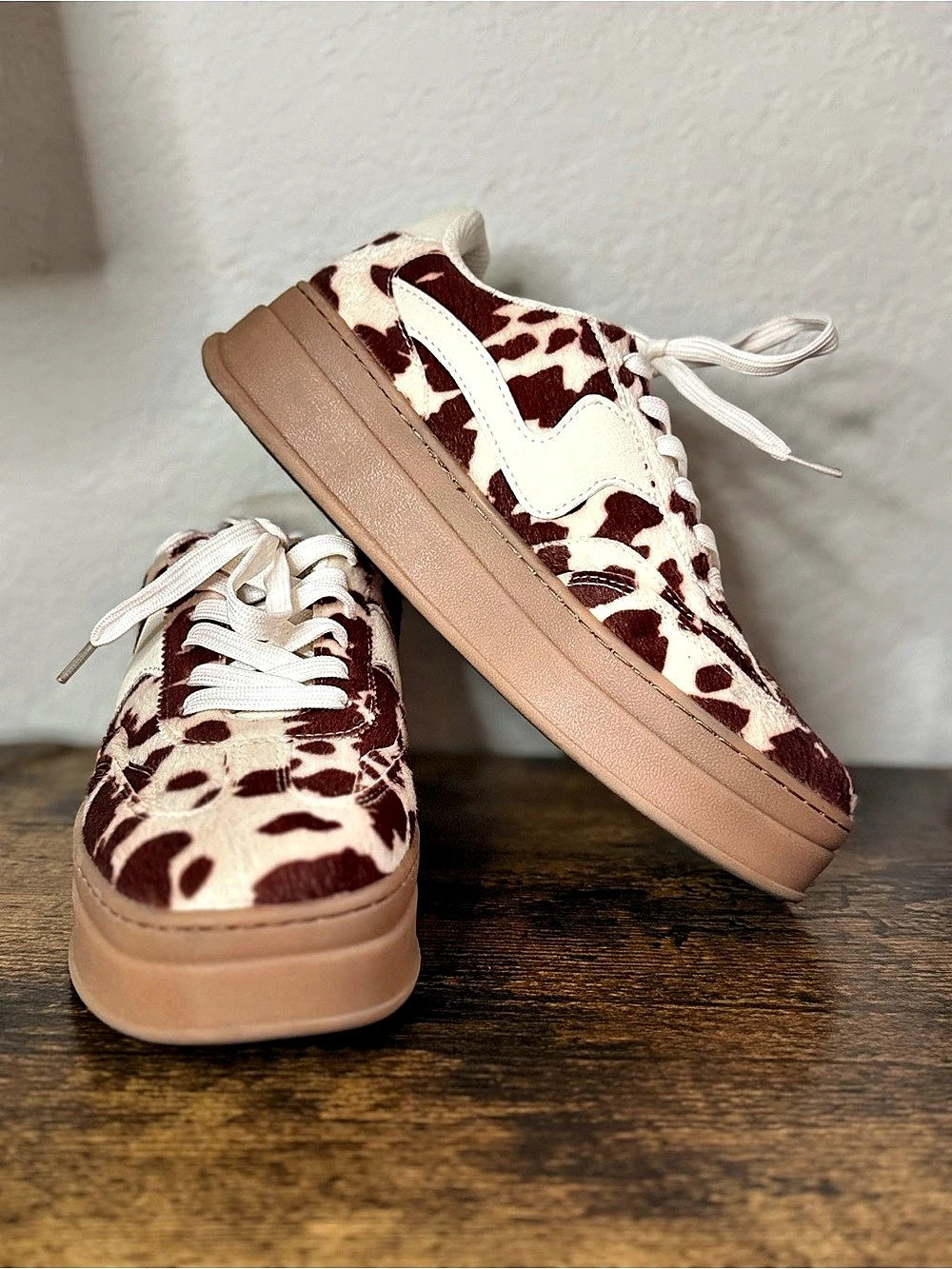Lucky Step Classic Retro Gum Sole Sneakers in Brown & Cream